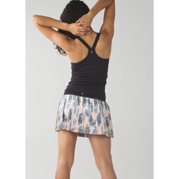 Lululemon Pleat to Street‎ II Pleated Skirt Pickle Ball, Tennis, Golf- Size 6 - Picture 2 of 10